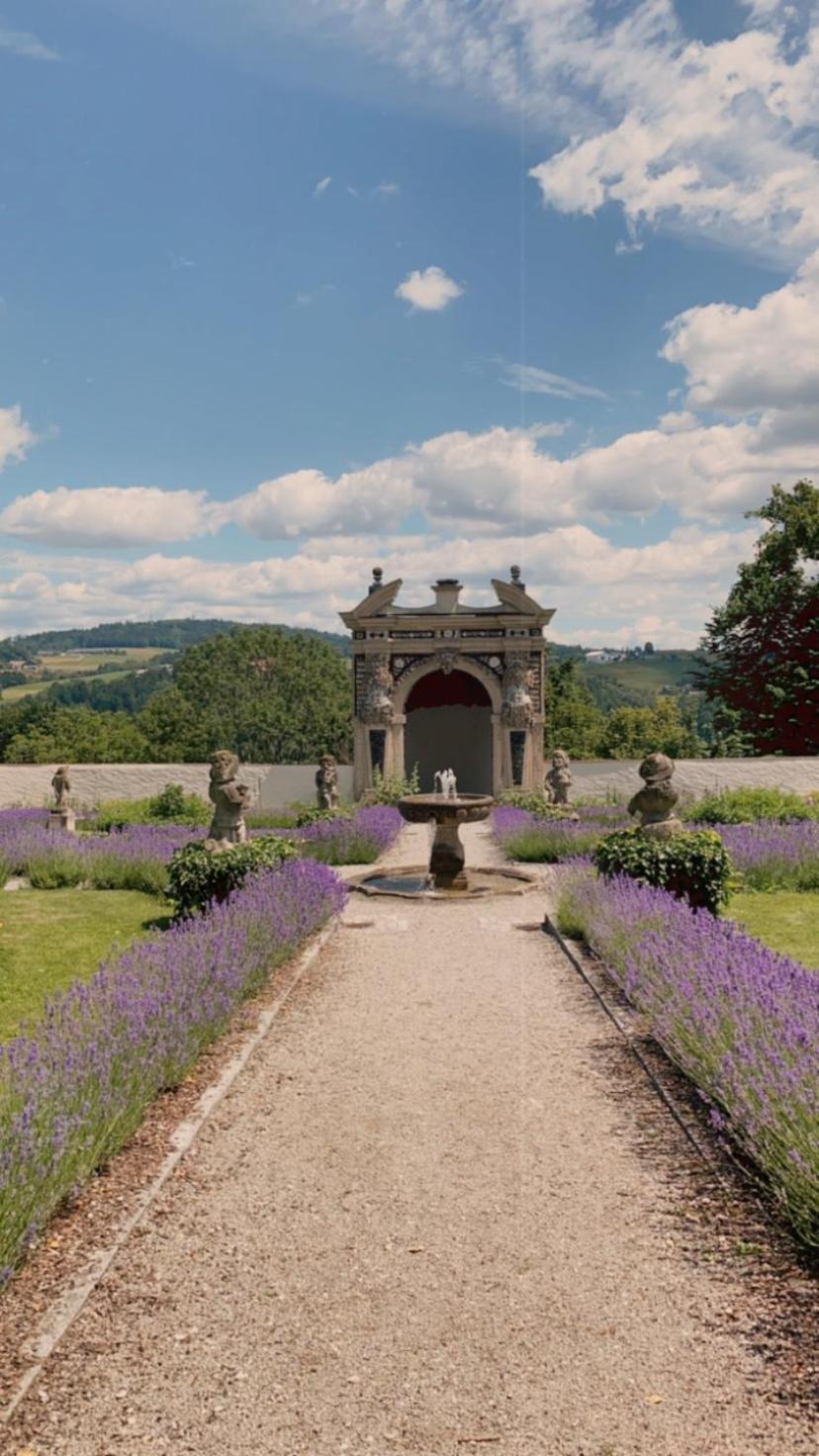 Gaestehaus Maelzerei Auf Schloss 뉴버그엠인 외부 사진
