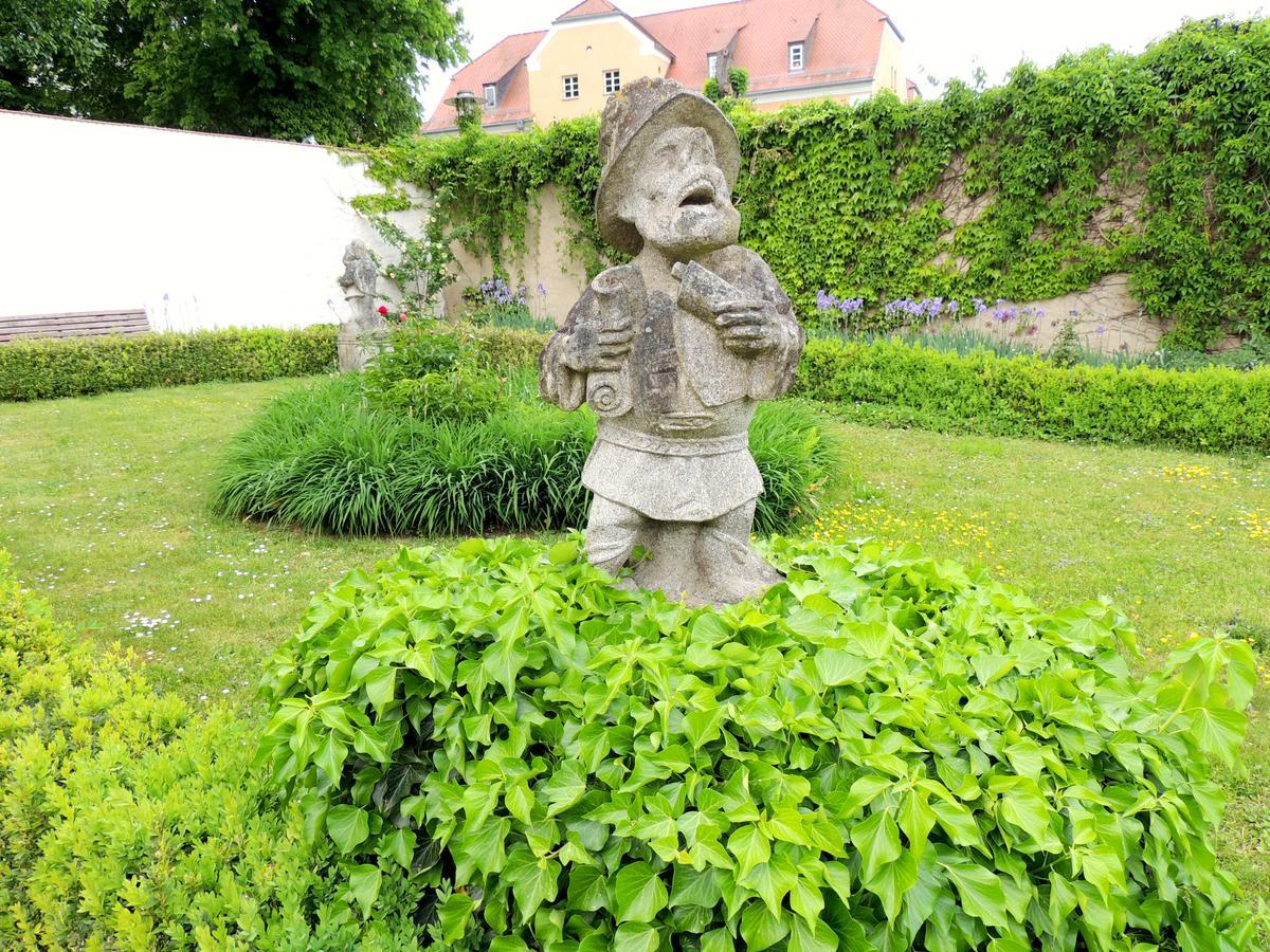 Gaestehaus Maelzerei Auf Schloss 뉴버그엠인 외부 사진